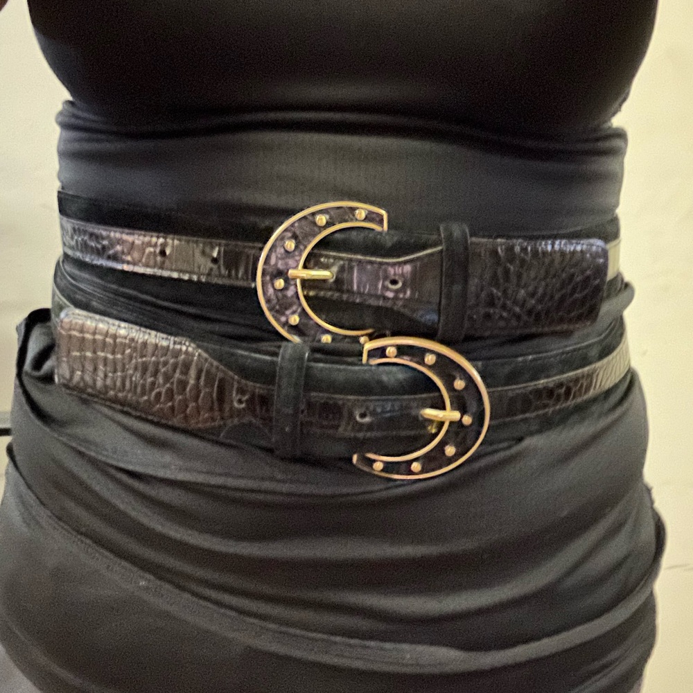Vintage Carlisle Black Croc on Suede Belt Gold Ornamental Buckle Large And M - Picture 1 of 9